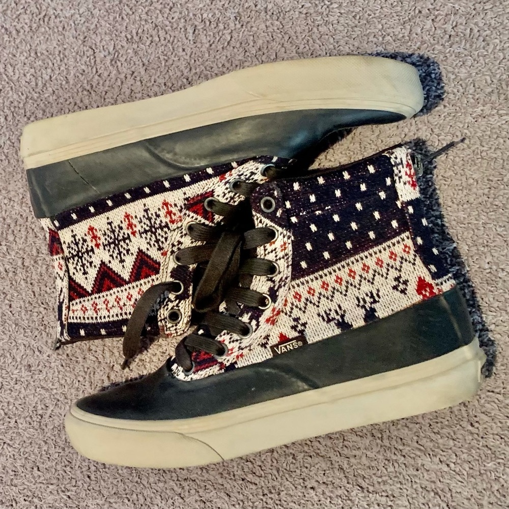 Vans Holiday High Top Sneakers *Like New*